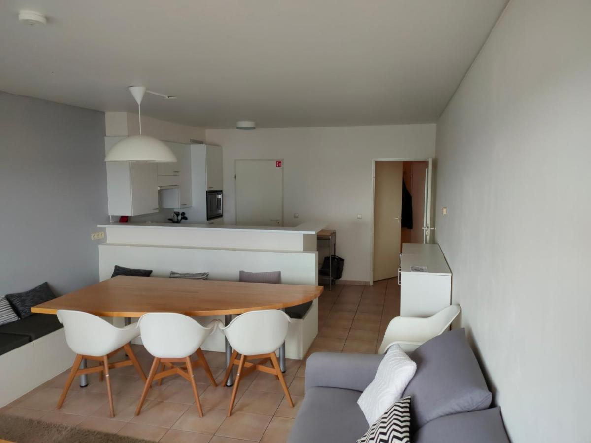 Zongericht Appartement Met Zicht Op De Jachthaven オステンド エクステリア 写真