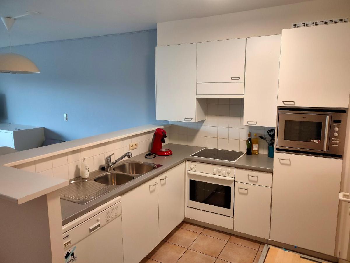 Zongericht Appartement Met Zicht Op De Jachthaven オステンド エクステリア 写真